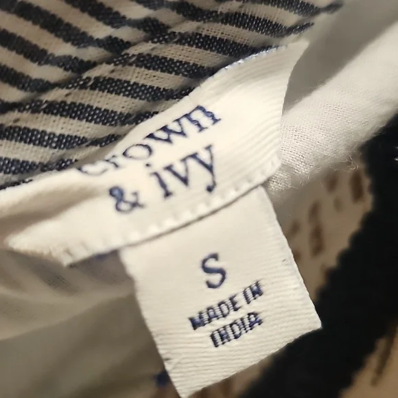 Crown & Ivey Sleveless Dress, Striped, Lined, Ruffled Neck, Size S - Picture 8 of 9